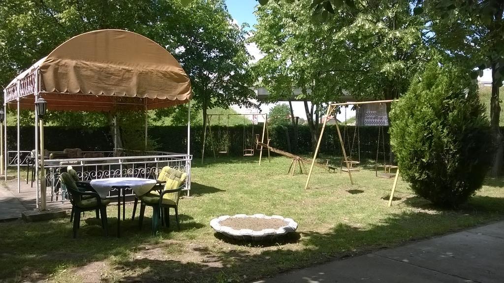 B&B Ljubicevski Raj Požarevac 外观 照片